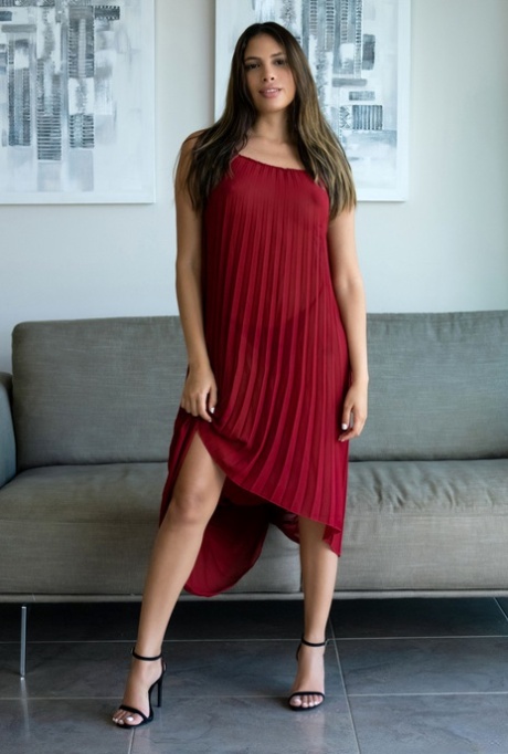 Çinardere Çevresinde Genç ve Dinamik Üniversiteli Escort Bianca